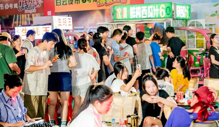 救命！白云驾校这波操作绝绝子！高考生主题夜市直接嗨爆玩疯